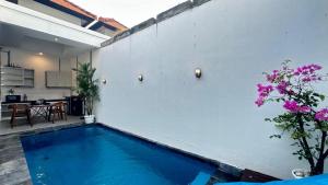 2 Bedrooms Villa Petitenget Private Pool