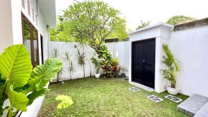 2 Bedrooms Villa Petitenget Private Pool