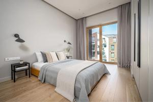 Spacious 2 bedroom Luxury Apartment