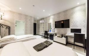 Gangdong Moon Boutique Hotel