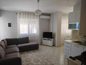 Edan Apartments