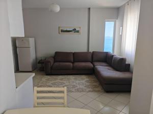 Edan Apartments