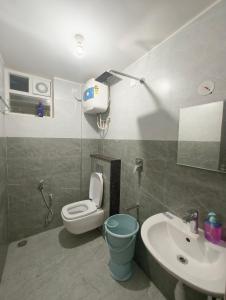 Ms Cozy Unwind - Lily