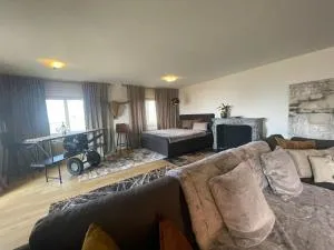 Chambre Deluxe et salon avec lit double et sofa - 5 pers - 威拉尔-苏-罗伦