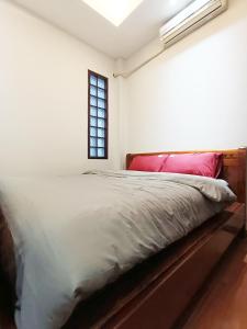 Westlake View-Big Window-Comfortable Bed