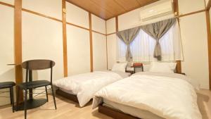 AkiraHome Tsurumibashi -Private two-story house, 6BR, 12Beds, max20ppl for big family
