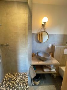 Appartements GITES ROC N' VOL AU COEUR DU VERDON : photos des chambres