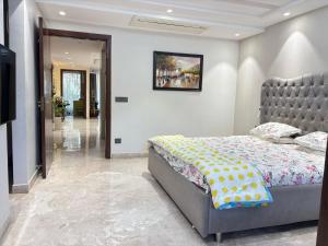Elegant 3 BHK Apartment in DLF Gurugram