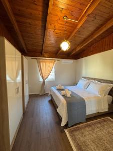 Ados Loft Apartment Center Tirana