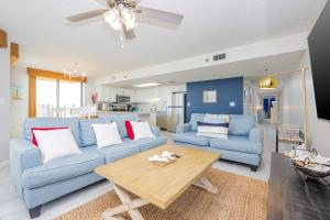 Phoenix IV 4031 condo