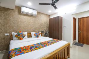 FabHotel VGR Comforts - Nr Khairtabad Metro Station