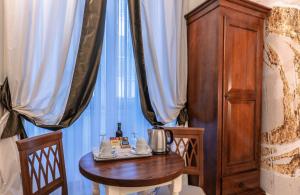 Le Clarisse Pantheon