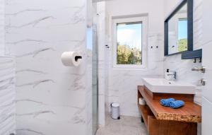 Villa Miholascica 2 in Island Cres by Villas Guide