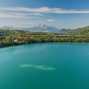 Chalets Le chalet avec sa plage privee : photos des chambres
