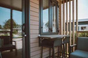 Trinity Lodges 12 people