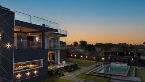 The Royalty By Jade - 5 BR Villa