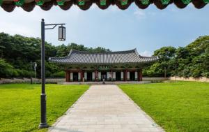 Heart of SEOUL , 3BR&2BD , 2minute walk from subway station , STAY Charm