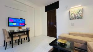 BluO Classic Studio - Green Park Hauz Khas Village