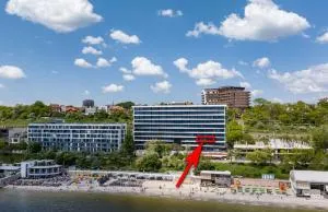 Сучасна квартира з терасою на морі та підземний паркінг - 格里比夫卡