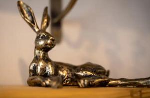 Gable Cottage - Stain- Copper Bath - Logburner