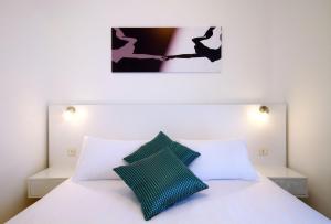 Aquamarine - two bedrooms apartment - Near the Old Town