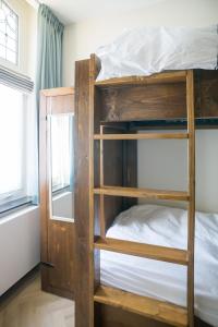 Petite Room with WiFi, AC, and Shared Kitchen