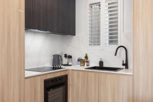 Charming Three-Story Terrace House in Pyrmont