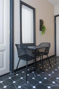 Petite Room with WiFi, AC, and Shared Kitchen