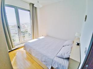 Cozy 1BD apartment 7min to beach