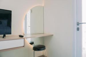 Homey Living and Comfy Studio Apartment at B Residence By Travelio