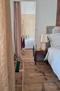B&B / Chambres d'hotes L'ancienne comedie : photos des chambres