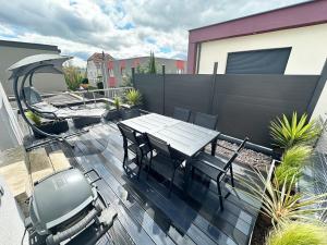 Appartements Les Etincelles d-Alsace : Appartement avec Terrasse