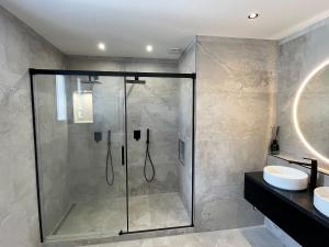 Villas Maison, piscine, jacuzzi, a 5 minutes de Cassis et plages : photos des chambres