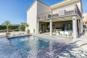 Casa con terraza y piscina - Peralada