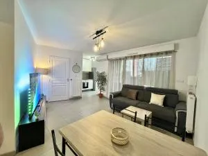 T2 avec parking - Goupama Stadium LDLC Arena - 德希内斯·尚皮埃