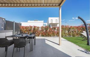 Stunning Apartment In Brodarica