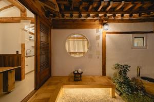 HWAYEONJAE, Private Hanok Luxury Live Tradition in Bukchon