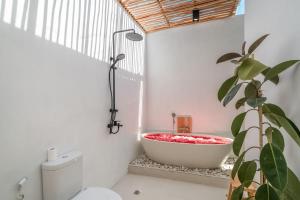 Villa ASÌN - NEW Tropical & Modern 3BR Central - Canggu beach