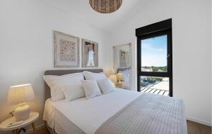 Beautiful Apartment In Brodarica