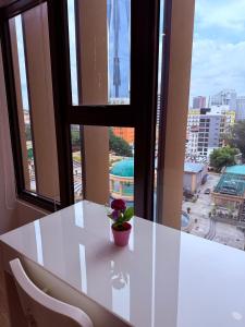 Ceylonz Suites by ROOMY