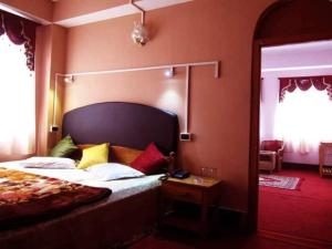 Hotel Kanchan View