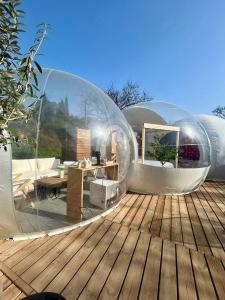 Tentes de luxe Les bulles Nimoises : photos des chambres