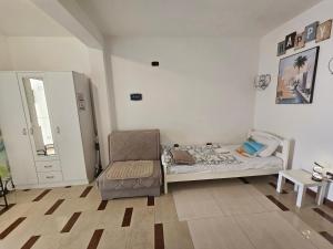 Seaview, just across the beach, Bečići