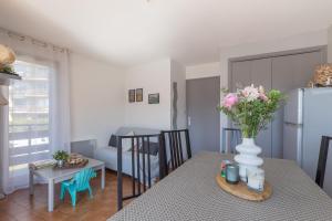 Appartements Les 4 Soleils - Jolie vue montagnes : photos des chambres