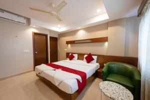 REGALIA INN &SUITES