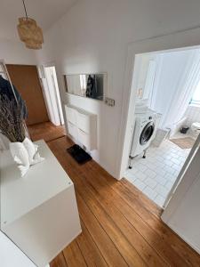 HYGGE - 100qm Wohnung in bester Lage mit Parkplatz und Balkon