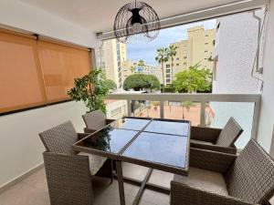 Marbella Beachside Apartment - 1 Min Walk to beach
