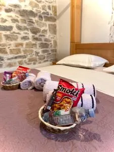 Authentique maison Dalmate en vieille pierre proche de Split, de la mer et de la montagne - 兹诺夫尼卡