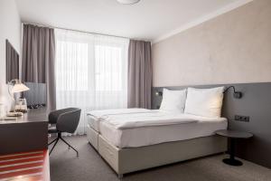 Business Double or Twin Room with Air-Conditioning room in Hotel Vista