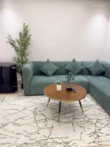 10-bedroomsand upscale modern living room in cooperation area